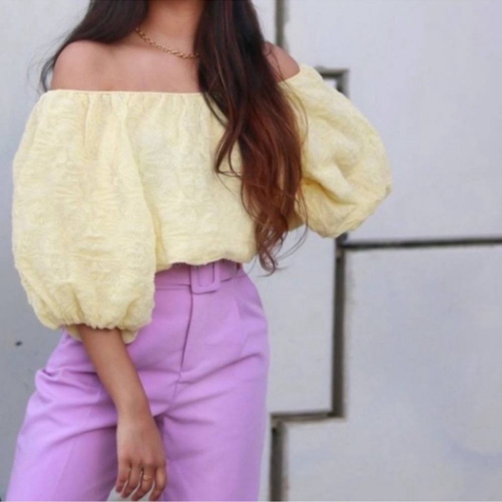 🆕 Zara Yellow Jacquard Top